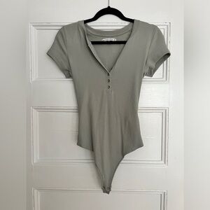 Abercrombie Bodysuit - sage green, size M